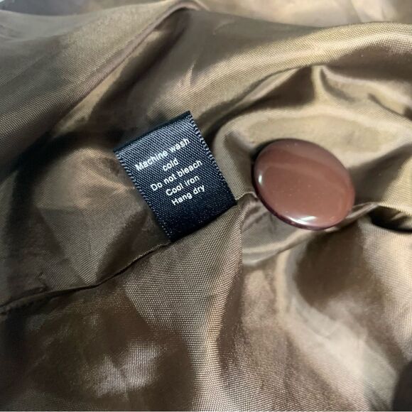 Forever 21 Collarless Jacket with Hidden Buttons - Picture 7 of 9